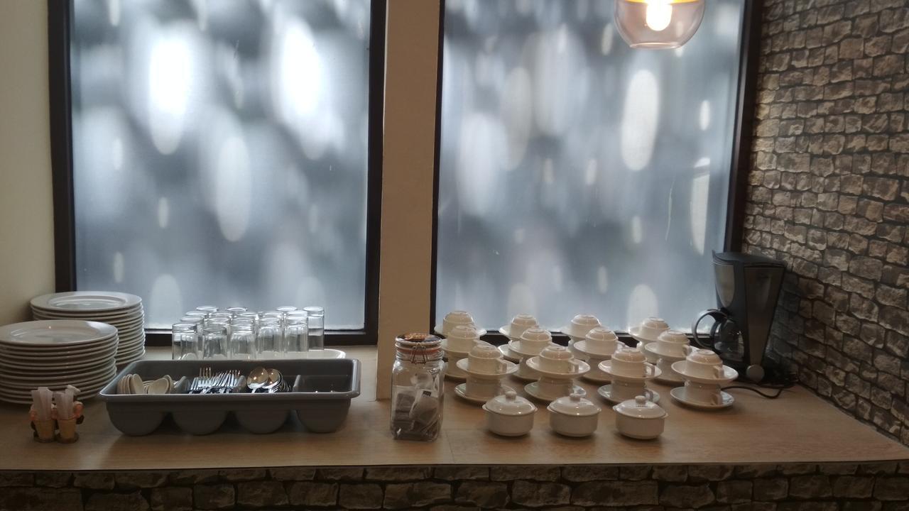 Kitara Hotel ジャカルタ エクステリア 写真